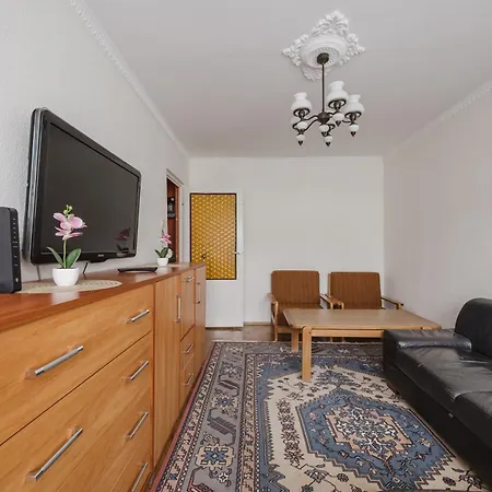 Lägenhet Osiedle Piastowskie Homey By Bookinghost