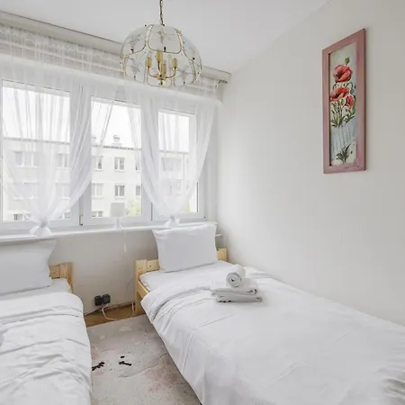 Osiedle Piastowskie Homey By Bookinghost Apartman